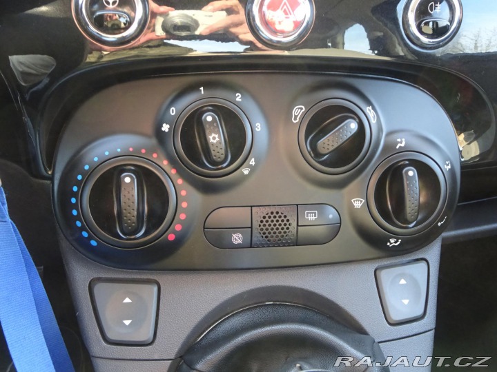 Fiat 500 1.2i 51kW Cabrio Lounge 2013