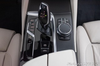 BMW 5 540i xDrive ///M LASER*ČR 2021