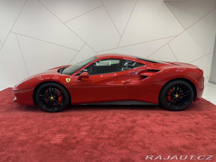 Ferrari 488 GTB Full Carbon*TEMPOMAT* 2016