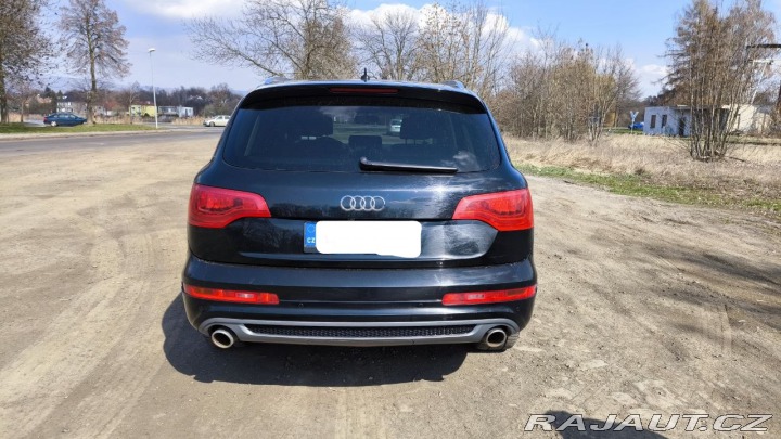 Audi Q7  2012