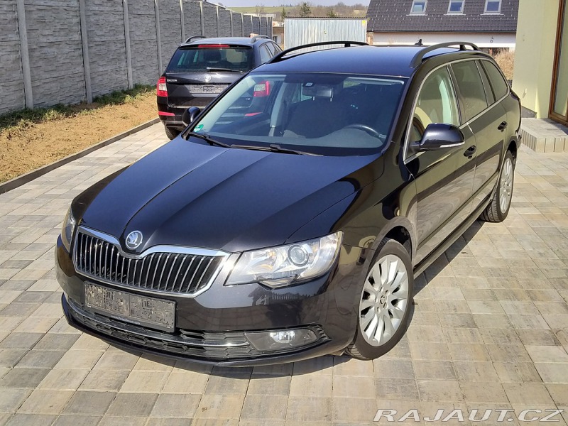 Škoda Superb 