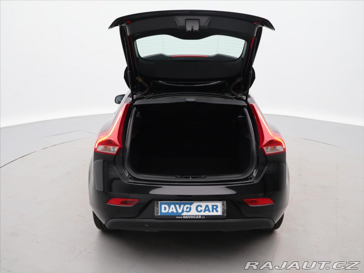 Volvo V40 2,0 D2 Automat Momentum D 2017