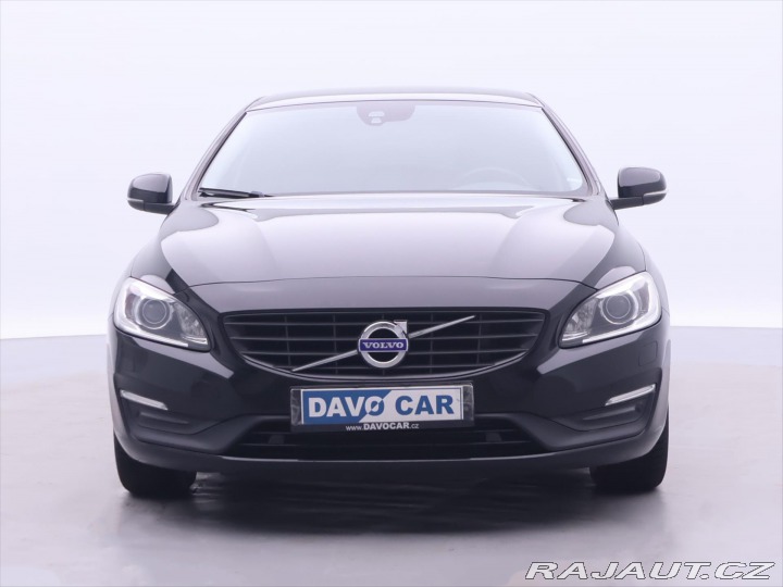Volvo V60 2,0 D3 110kW Momentum 2016