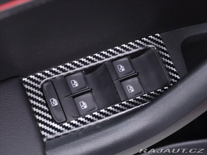 Škoda Octavia 1,8 TSI 132kW DSG Style L 2017