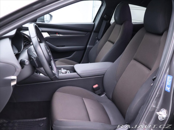 Mazda 3 2,0 e-Skyactiv Aut CZ 1.M 2021