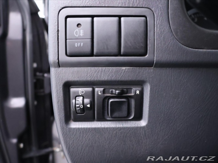 Suzuki Jimny 1,3 JLX 63kW 4x4 Tažné 2010