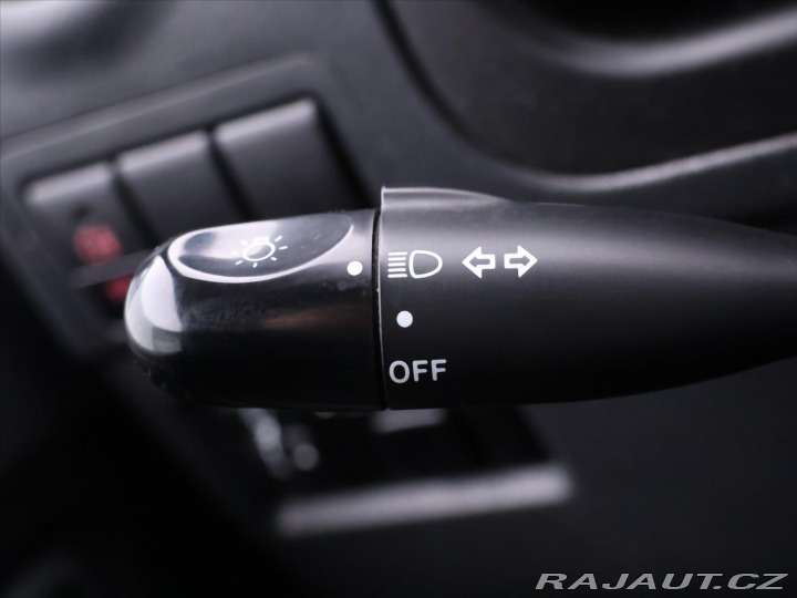 Suzuki Jimny 1,3 JLX 63kW 4x4 Tažné 2010