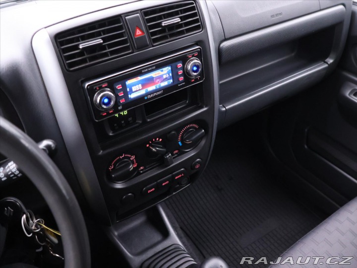 Suzuki Jimny 1,3 JLX 63kW 4x4 Tažné 2010