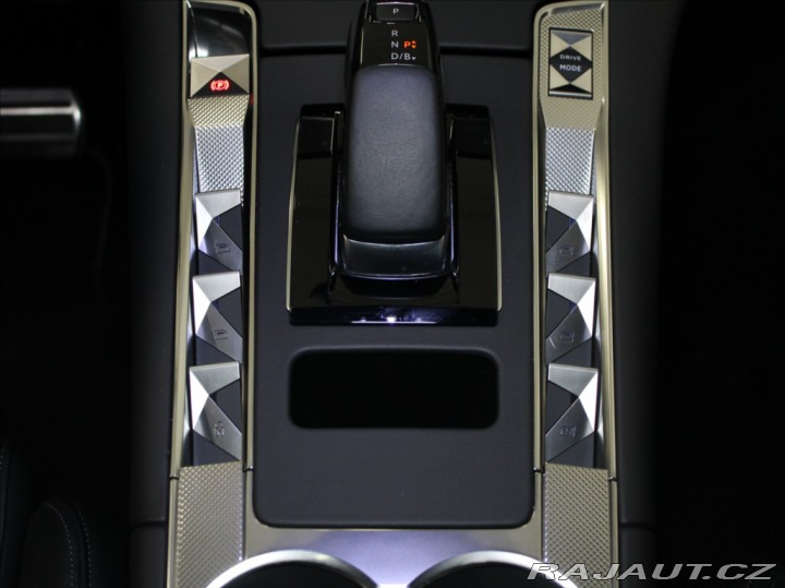 Ostatní značky Ostatní modely DS Automobiles DS7 Crossback 1,6 PHEV 300k.4x4 ČR Výpr 2024