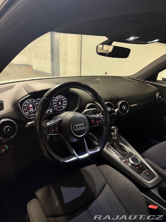 Audi TT 1,8   2015 TFSI 2015