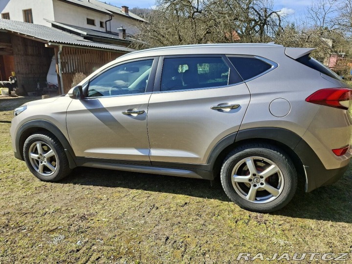 Hyundai Tucson 2,0   D 100kW 4x4 2015
