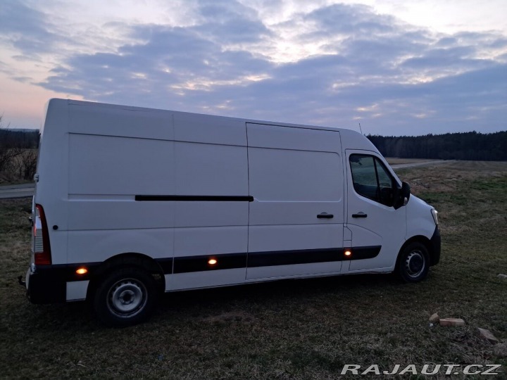Renault Master L3H2 2023 1800