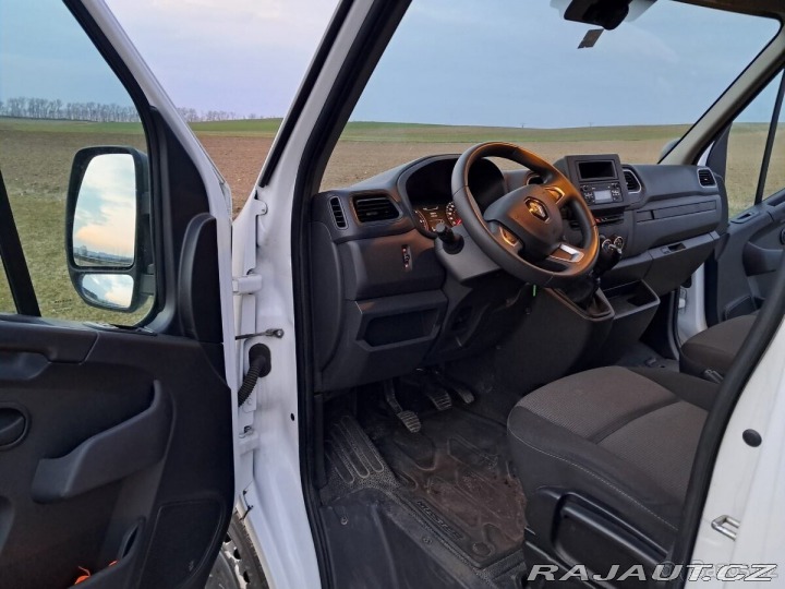 Renault Master L3H2 2023 1800