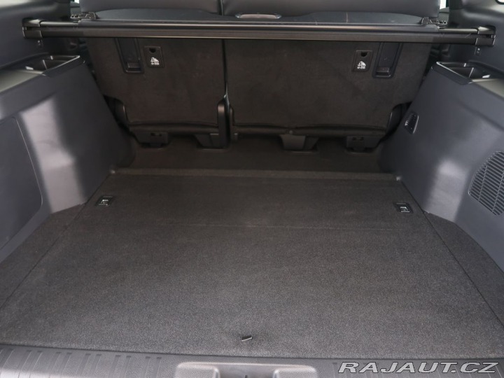 Toyota Land Cruiser 2.8D-4D,CZ,1Maj,4x4,Invin 2025