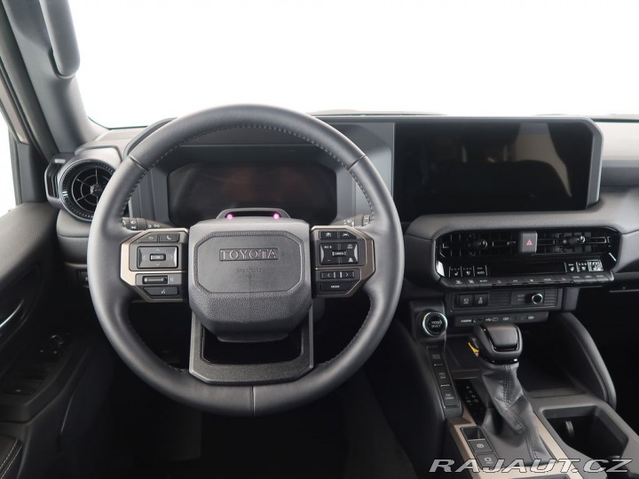 Toyota Land Cruiser 2.8D-4D,CZ,1Maj,4x4,Invin 2025