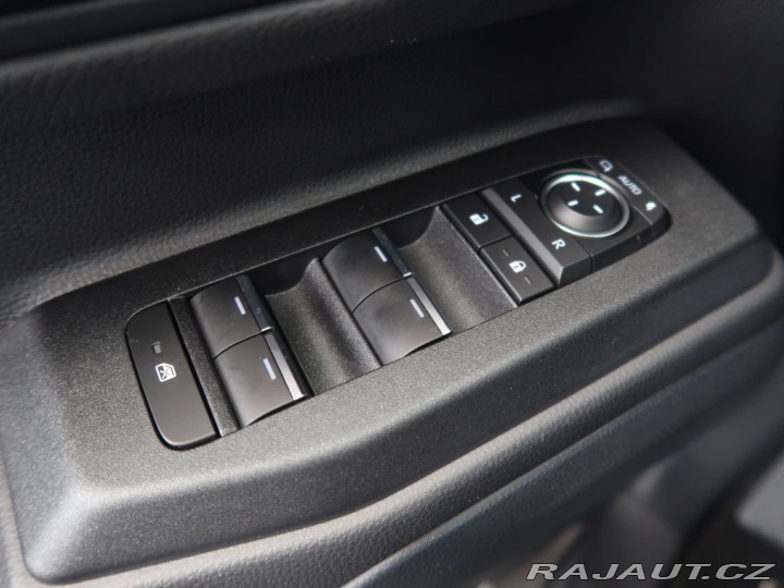 Toyota Land Cruiser 2.8D-4D,CZ,1Maj,4x4,Invin 2025