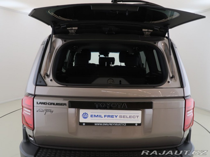 Toyota Land Cruiser 2.8D-4D,CZ,1Maj,4x4,Invin 2025
