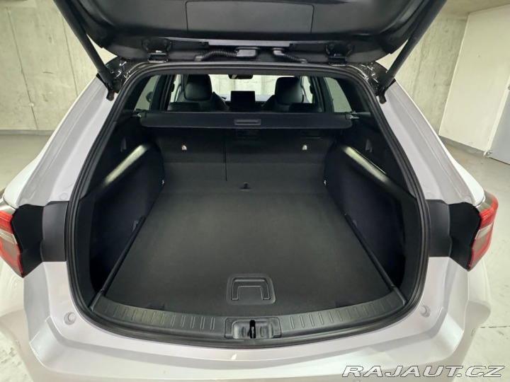 Toyota Corolla GR SPORT  1.8 Hybrid e-CV 2026