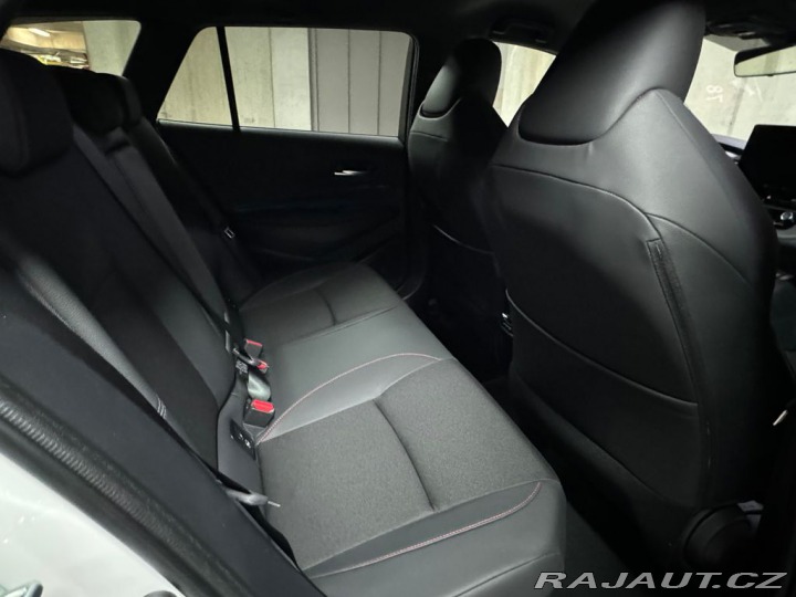 Toyota Corolla GR SPORT  1.8 Hybrid e-CV 2026