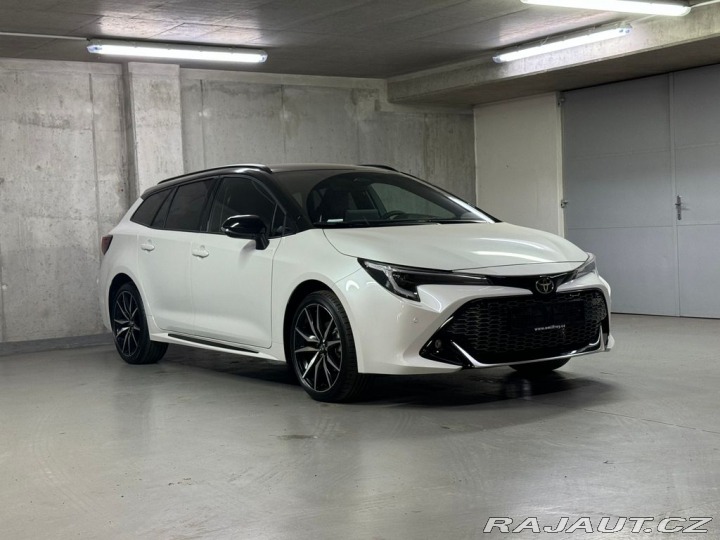 Toyota Corolla GR SPORT  1.8 Hybrid e-CV 2026