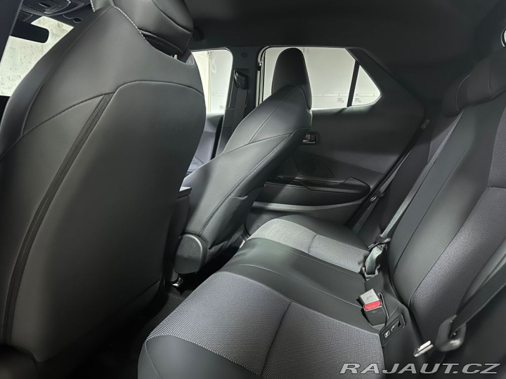 Toyota C-HR 1.8, HEV, E-CV, Executive 2026