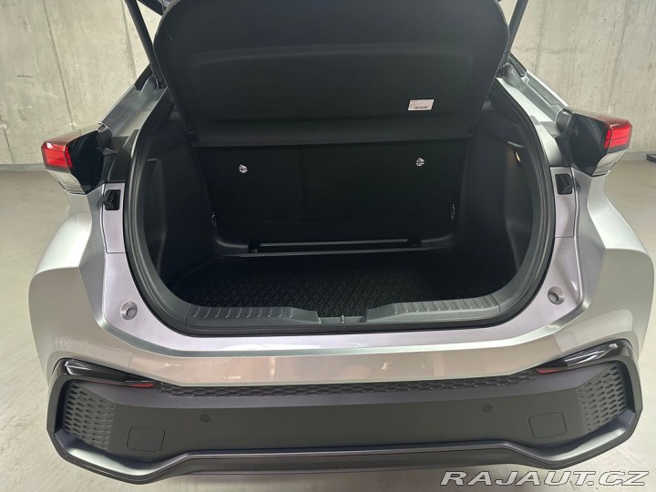 Toyota C-HR 1.8, HEV, E-CV, Executive 2026