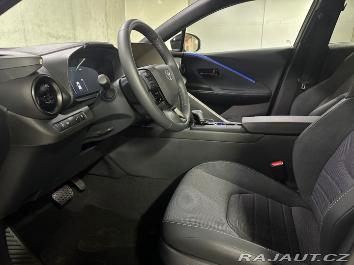 Toyota C-HR 1.8, HEV, E-CV, Executive 2026