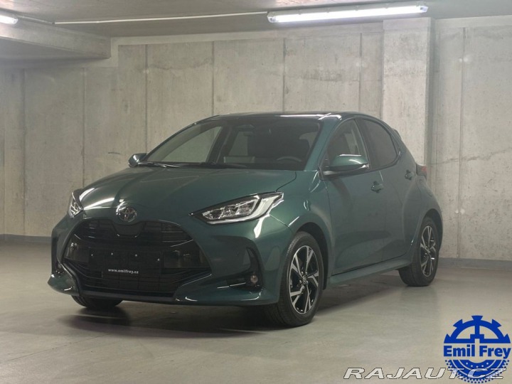Toyota Yaris 1.5, HEV, e-CVT, STYLE 2025