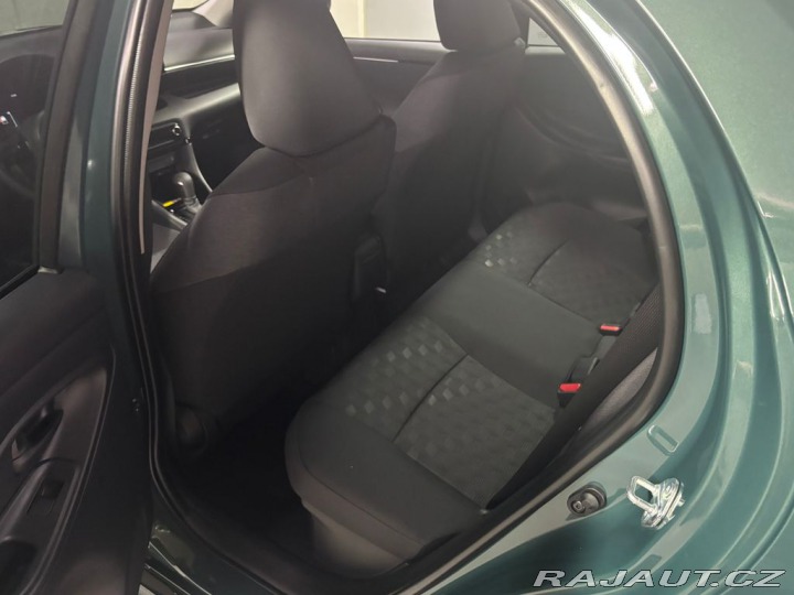 Toyota Yaris 1.5, HEV, e-CVT, STYLE 2025