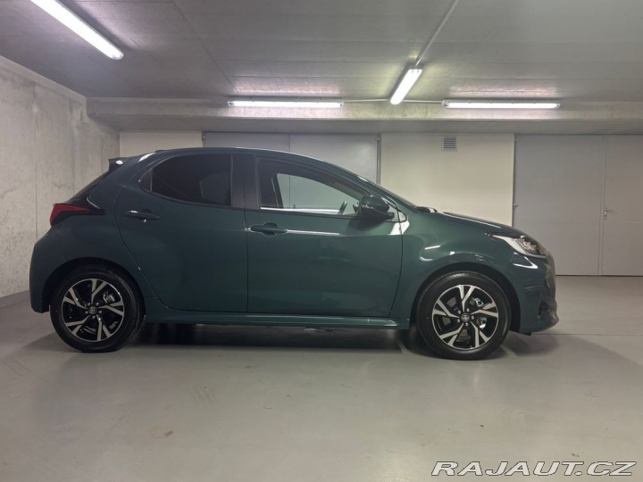 Toyota Yaris 1.5, HEV, e-CVT, STYLE 2025
