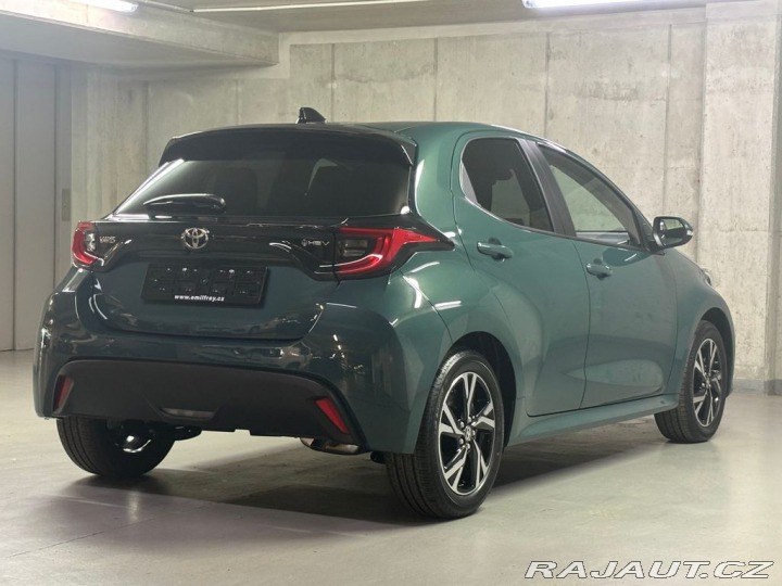 Toyota Yaris 1.5, HEV, e-CVT, STYLE 2025