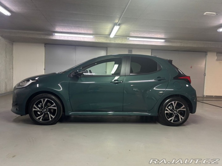 Toyota Yaris 1.5, HEV, e-CVT, STYLE 2025