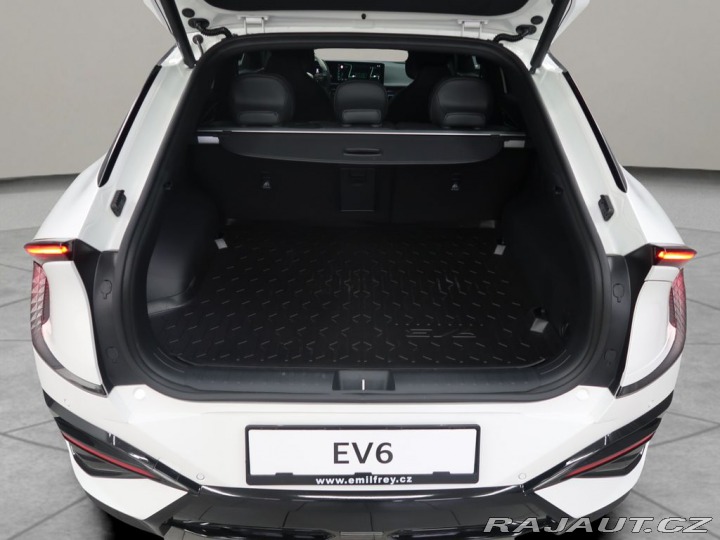 Kia EV6 GT-line - K odběru IHNED 2026