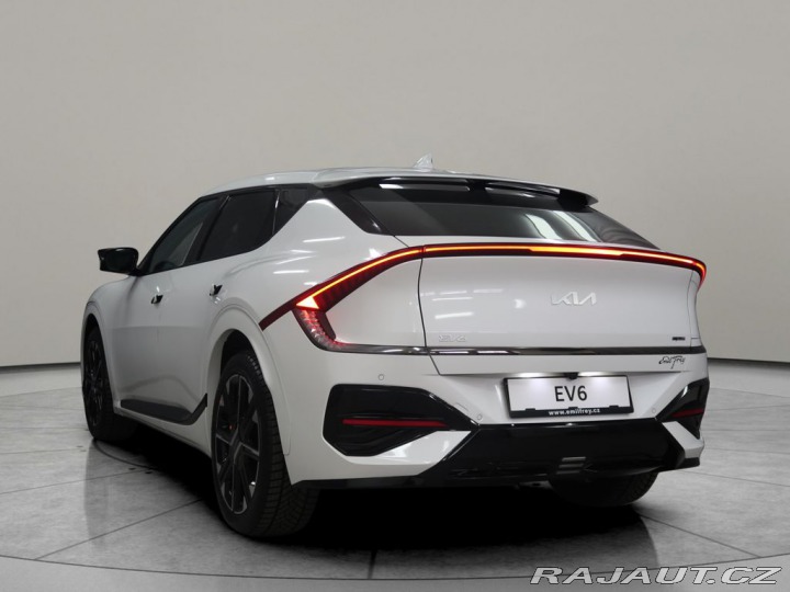 Kia EV6 GT-line - K odběru IHNED 2026