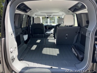 Land Rover Defender 3,0 110 X-Dynamic SE D200 2026