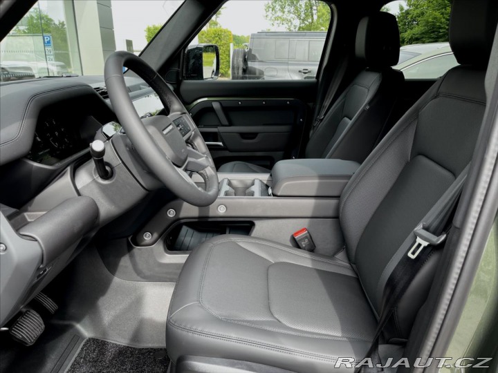 Land Rover Defender 3,0 110 X-Dynamic SE D200 2026