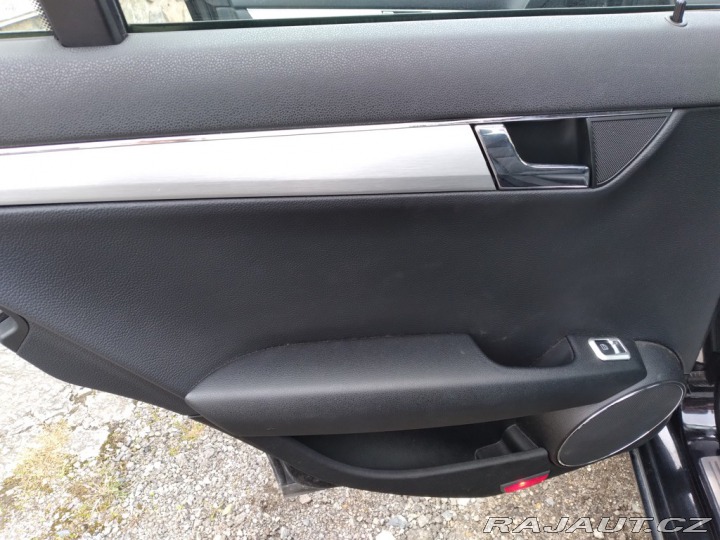 Mercedes-Benz C 180 1.6 KOMPRESOR 144kW 2009