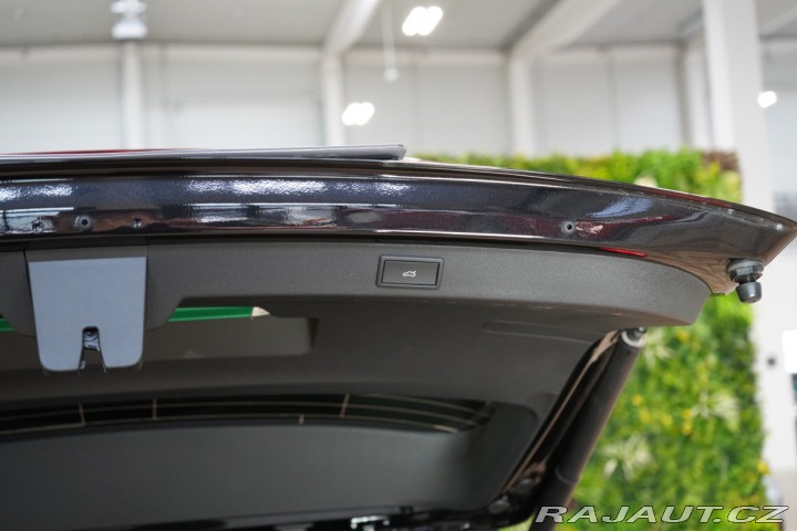 Škoda Kodiaq RS*4X4*CANTON*DCC+*MATRIX 2025