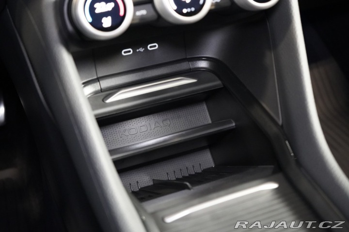 Škoda Kodiaq RS*4X4*CANTON*DCC+*MATRIX 2025