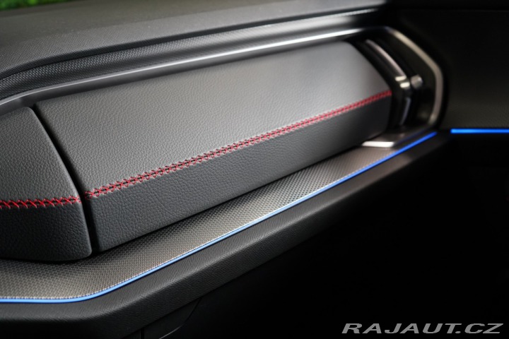 Škoda Kodiaq RS*4X4*CANTON*DCC+*MATRIX 2025