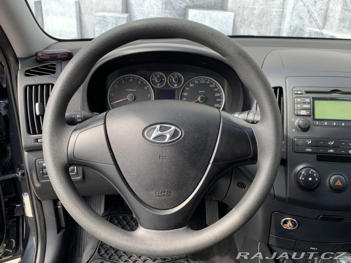 Hyundai i30 1.4i, 80KW 2010