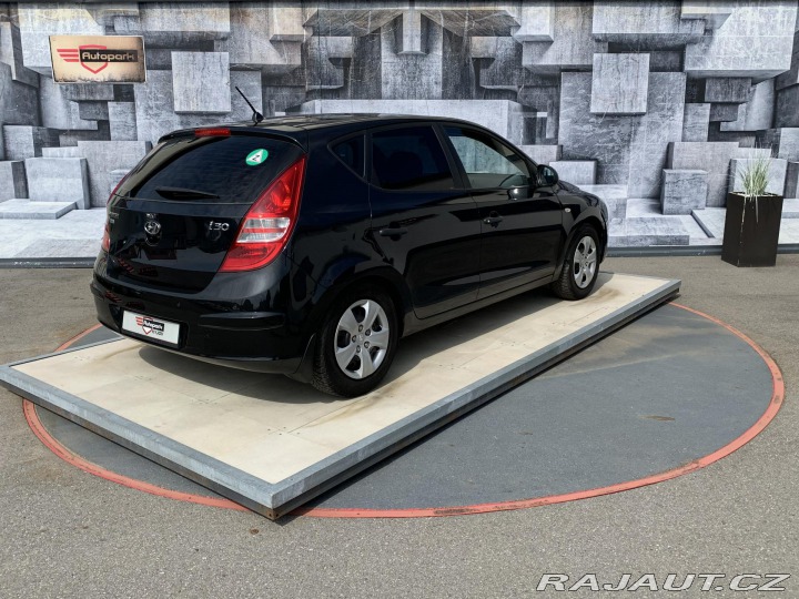 Hyundai i30 1.4i, 80KW 2010