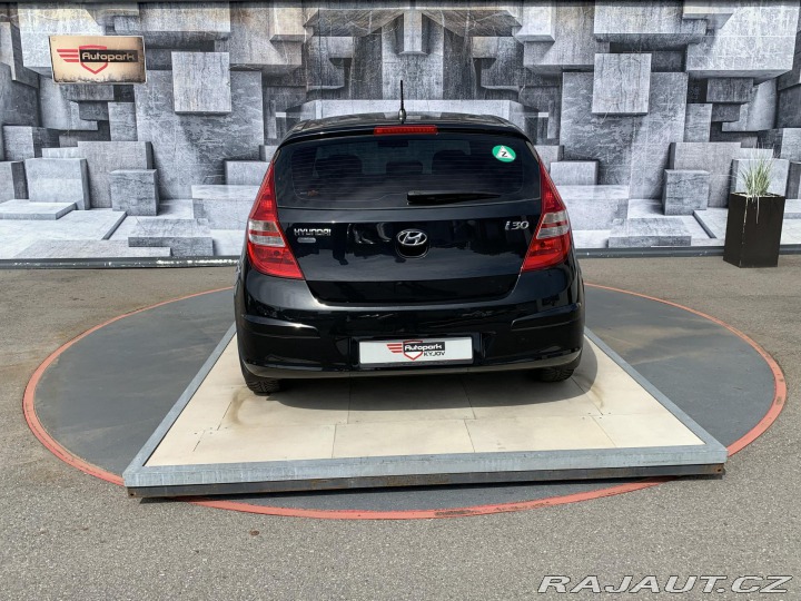 Hyundai i30 1.4i, 80KW 2010