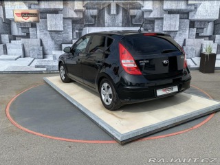 Hyundai i30 1.4i, 80KW 2010