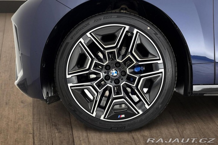 BMW iX xDrive45 2025