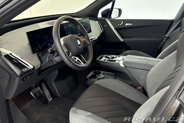 BMW iX xDrive45 2025