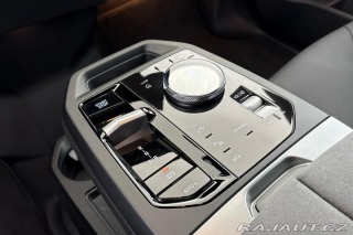 BMW iX xDrive45 2025