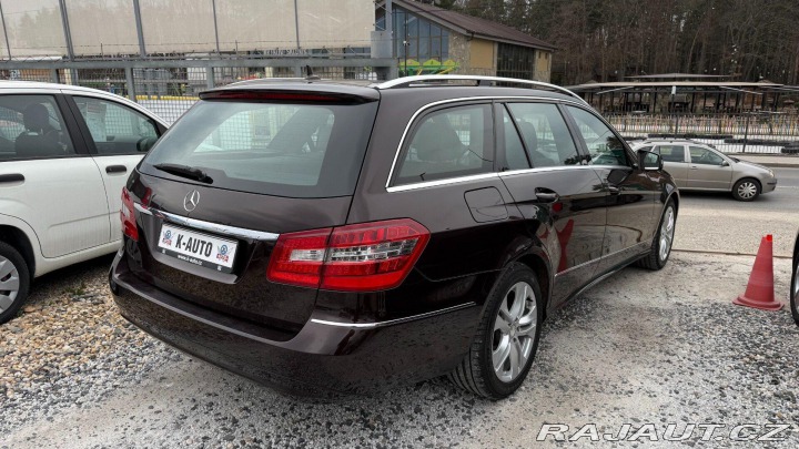 Mercedes-Benz E E 250CDI 150kW REZERVOVAN 2010
