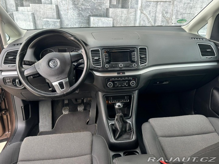 Volkswagen Sharan 2.0TDi, 103KW, 7MÍST, VYH 2012