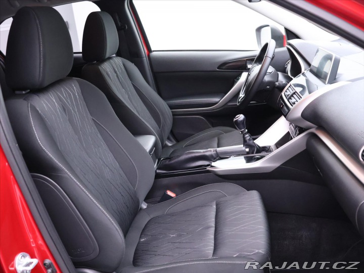 Mitsubishi Eclipse Cross 1,5 T-MIVEC 120kW Intense 2018